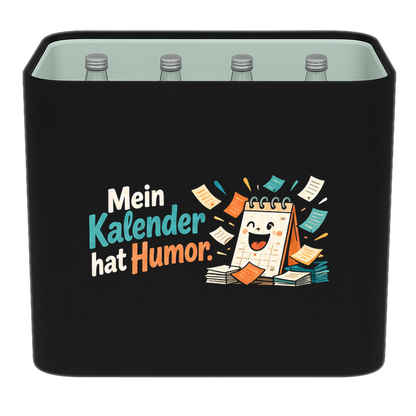 KistenBlende – Mein Kalender hat Humor. – Wasserkiste GLAS 12 × 0,7 l