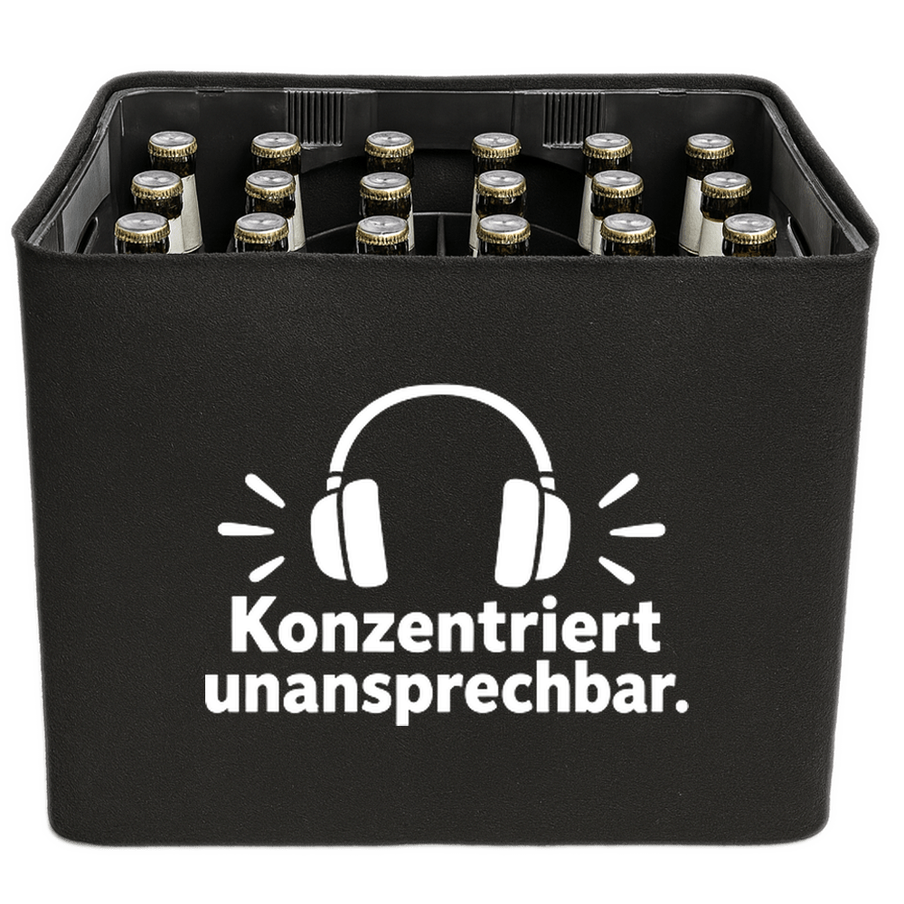 KistenBlende „Konzentriert unansprechbar.“ – Bierkasten 24 × 0,33 l, schwarze Filzblende mit Motiv.