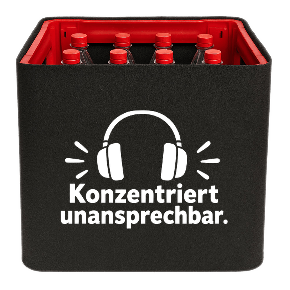 KistenBlende „Konzentriert unansprechbar.“ – Limonadenkiste für PET-Flaschen, schwarze Filzblende mit Motiv.
