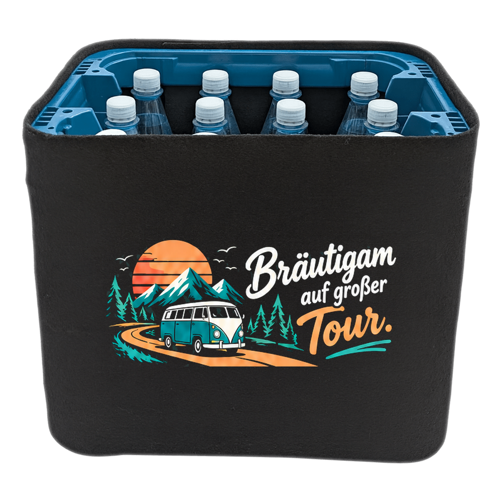 KistenBlende – Bräutigam auf großer Tour. – Wasserkiste PET 12 × 1 L