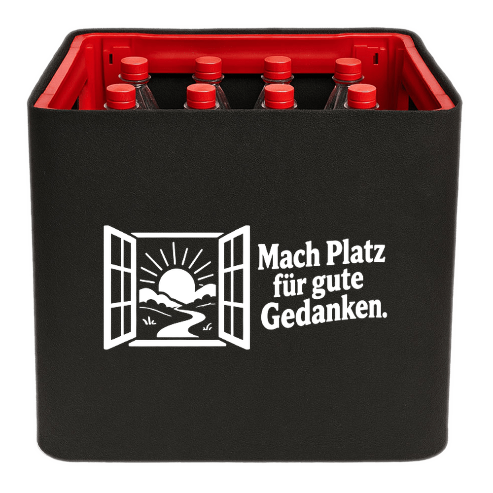KistenBlende „Mach Platz für gute Gedanken.“ – Limonadenkiste für PET-Flaschen, schwarze Filzblende mit Motiv.