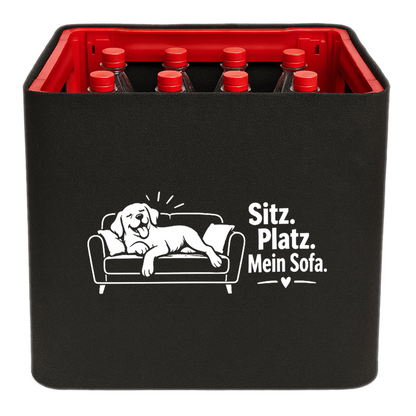 KistenBlende mit dem Motiv „Sitz. Platz. Mein Sofa.“ – Limonadenkiste 12 × 1 l PET