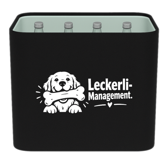 KistenBlende mit dem Motiv „Leckerli-Management.“ – Wasserkiste 12 × 0,75 l Glas