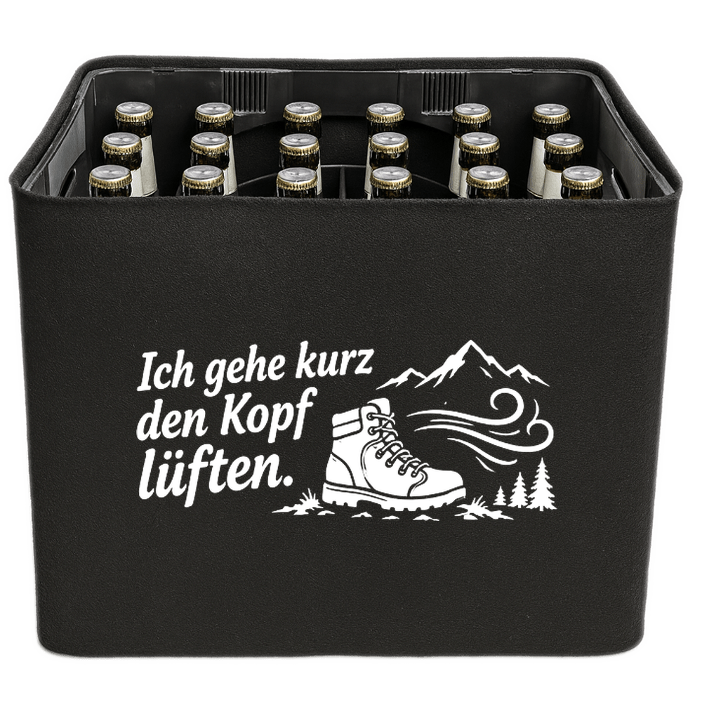 KistenBlende „Ich gehe kurz den Kopf lüften.“ – Bierkasten 24 × 0,33 l, schwarze Filzblende mit Motiv.
