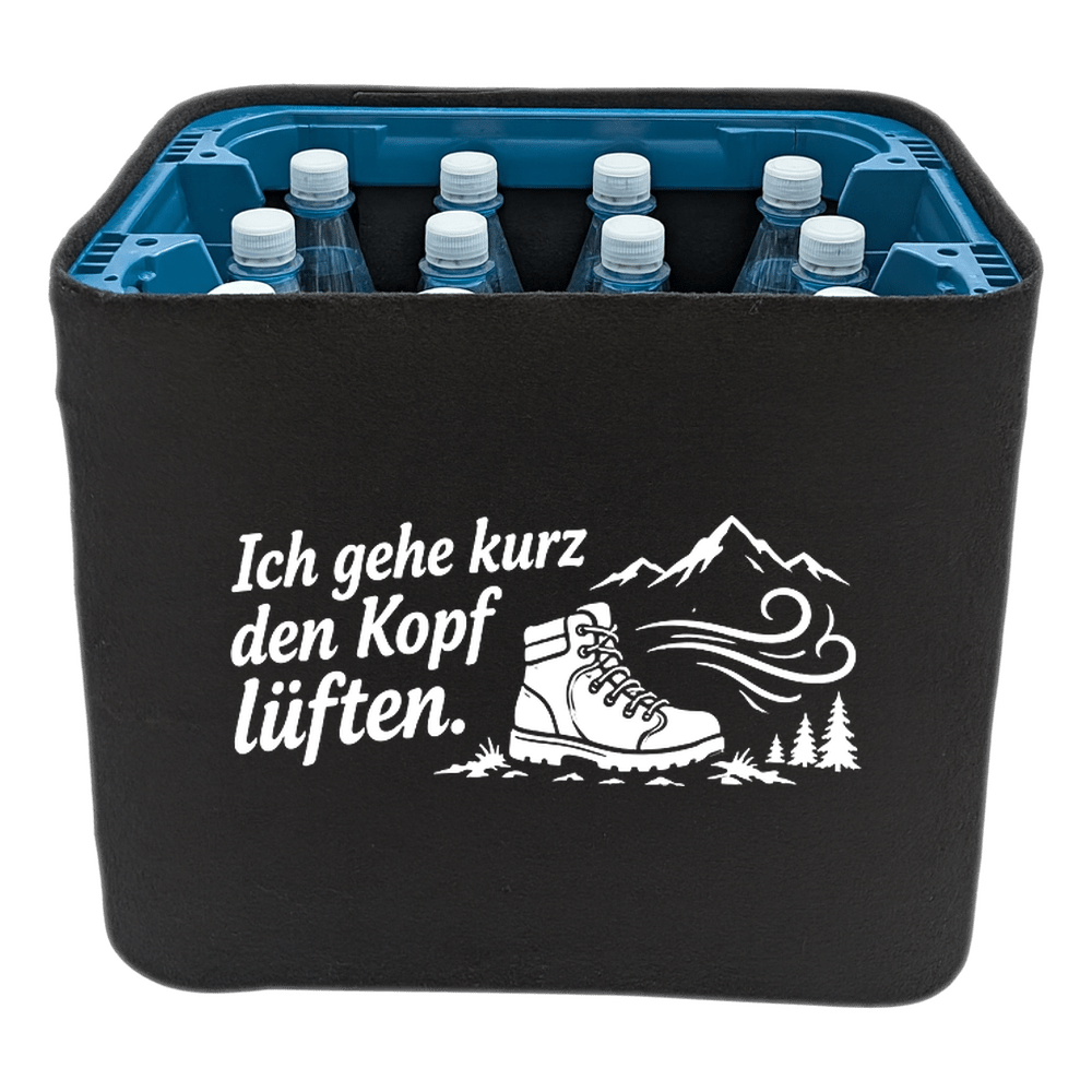KistenBlende „Ich gehe kurz den Kopf lüften.“ – Wasserkiste für PET-Flaschen, schwarze Filzblende mit Motiv.