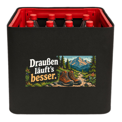 KistenBlende „Draußen läuft’s besser.“ – Limonadenkiste für PET-Flaschen, schwarze Filzblende mit Motiv.