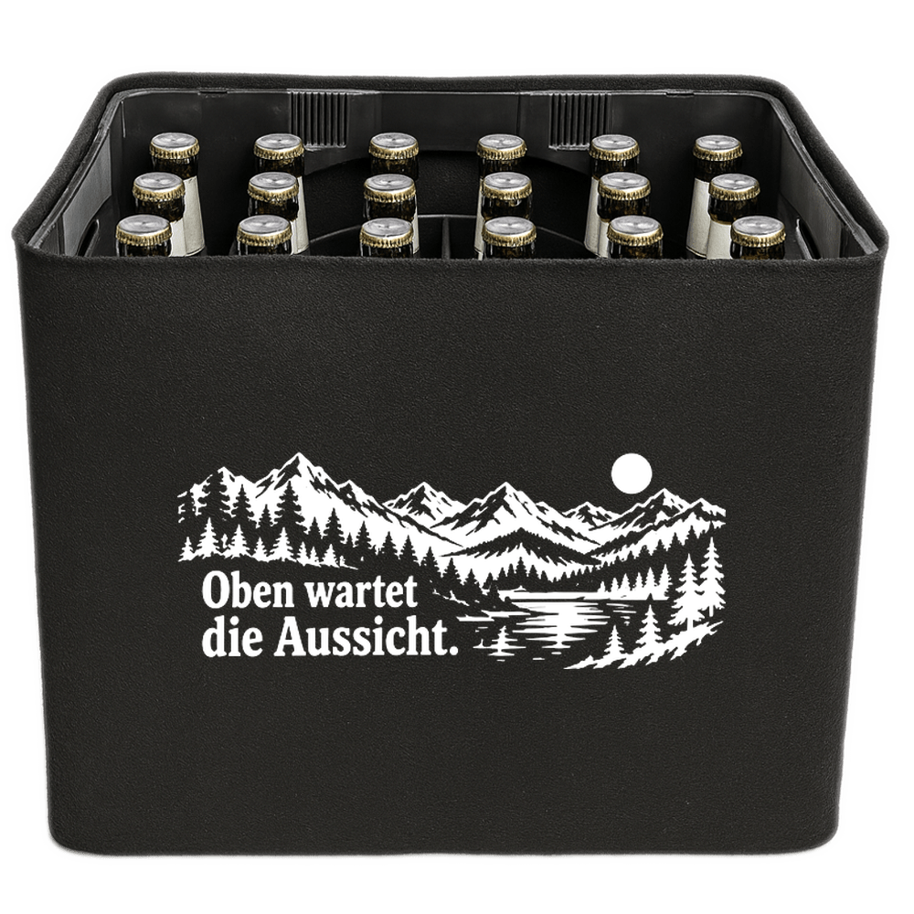 KistenBlende „Oben wartet die Aussicht.“ – Bierkasten 24 × 0,33 l, schwarze Filzblende mit Motiv.