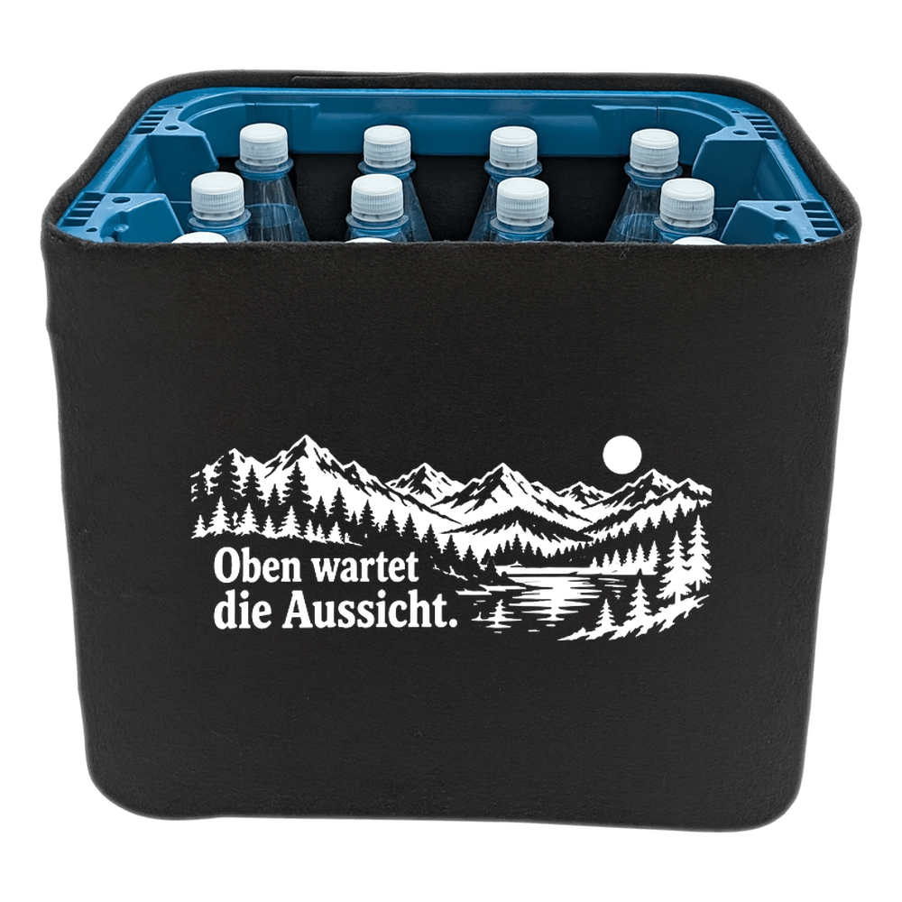 KistenBlende „Oben wartet die Aussicht.“ – Wasserkiste für PET-Flaschen, schwarze Filzblende mit Motiv.