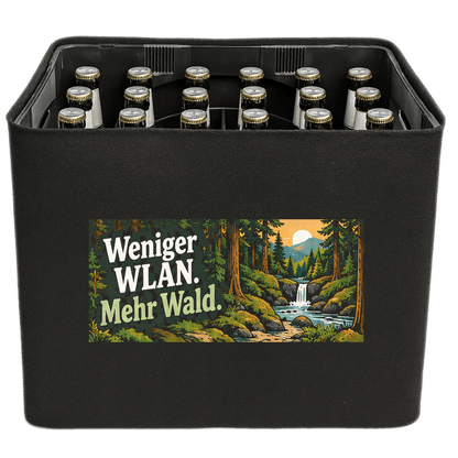 KistenBlende „Weniger WLAN. Mehr Wald.“ – Bierkasten 24 × 0,33 l, schwarze Filzblende mit Motiv.