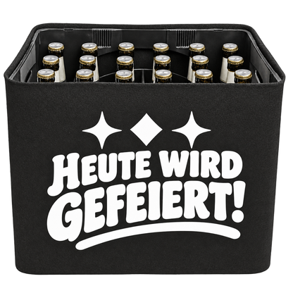 Schwarze KistenBlende mit weißem Geburtstagsmotiv „Heute wird gefeiert!“ für Bierkästen; Ansicht für 20 × 0,5 l und 24 × 0,33 l.