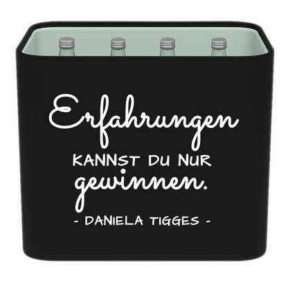 KistenBlende mit dem Spruch „Erfahrungen kannst du nur gewinnen.“ – Wasserkiste 12 × 0,75 l Glas