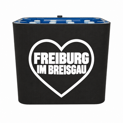 KistenBlende Freiburg im Breisgau Stadt mit Herz auf Wasserkiste PET